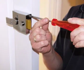 Neighborhood Locksmith Store Port Monmouth, NJ 732-749-7418 - lock-locksmith